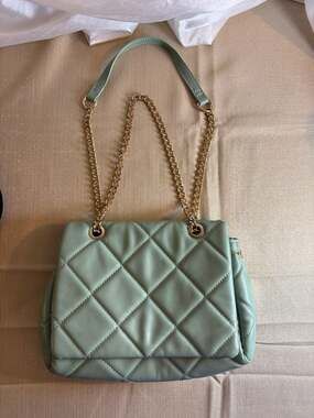 ASOS DESIGN Quilted Shoulder Bag in Sage Green